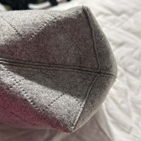 Tory Burch Block T Felt Tote Bag - Picture 5 of 11